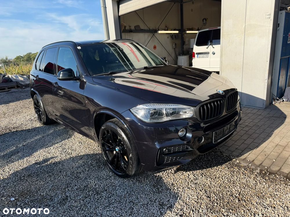 BMW X5 M M50d Sport-Aut - 2