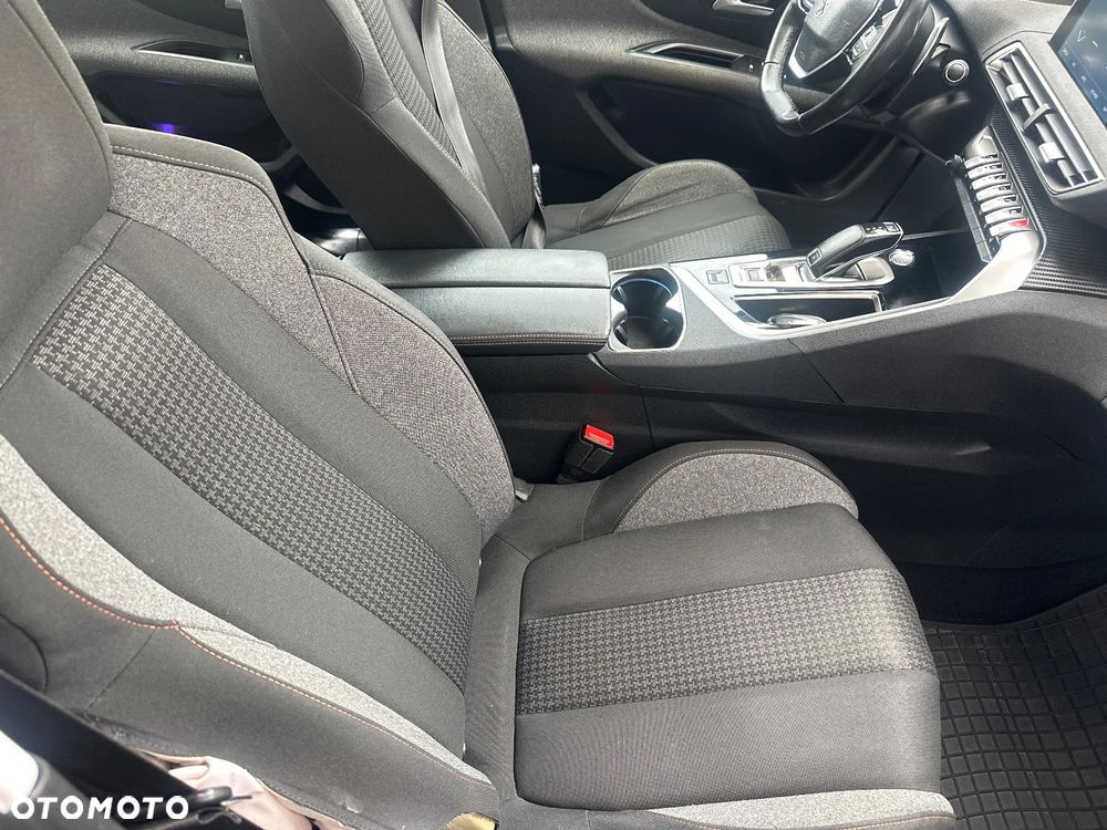 Peugeot 3008 - 19