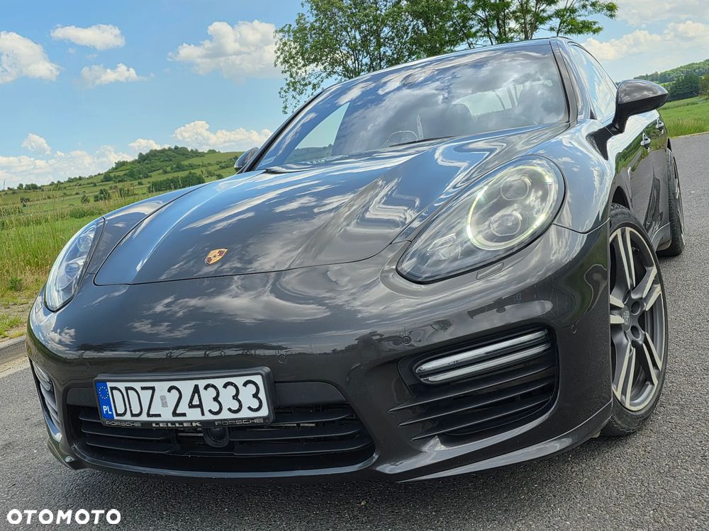 Porsche Panamera GTS PDK - 7