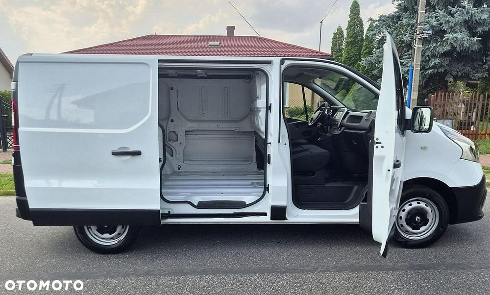 Renault Trafic - 16
