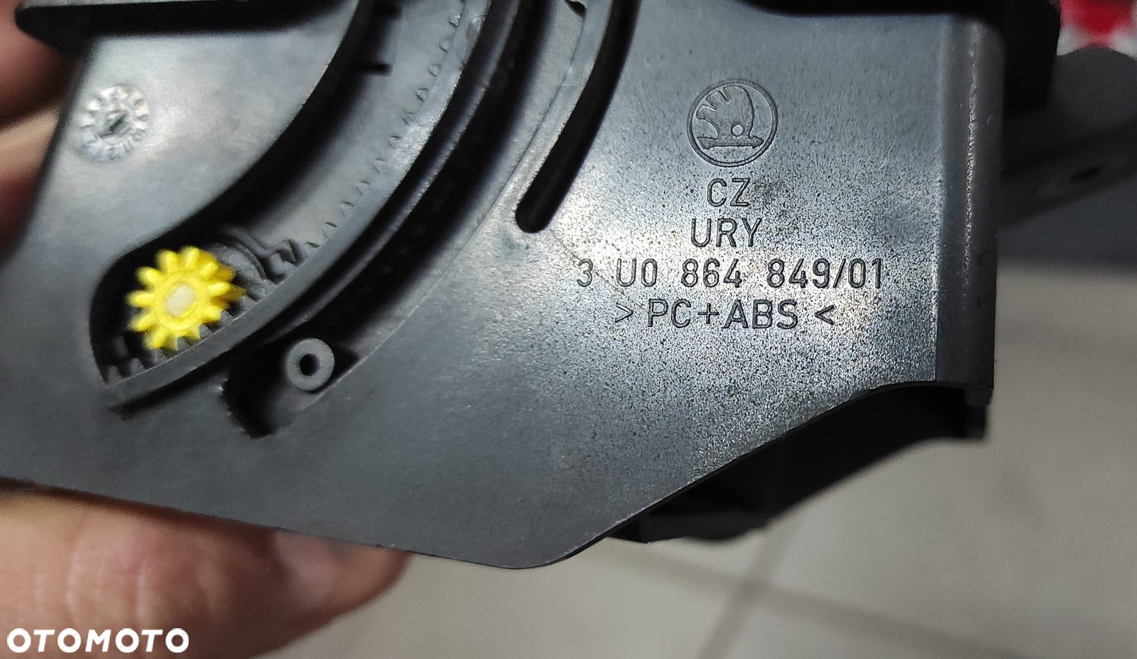 SCHOWEK TUNELU KIEROWCY SKODA SUPERB I 3U0864849 - 3