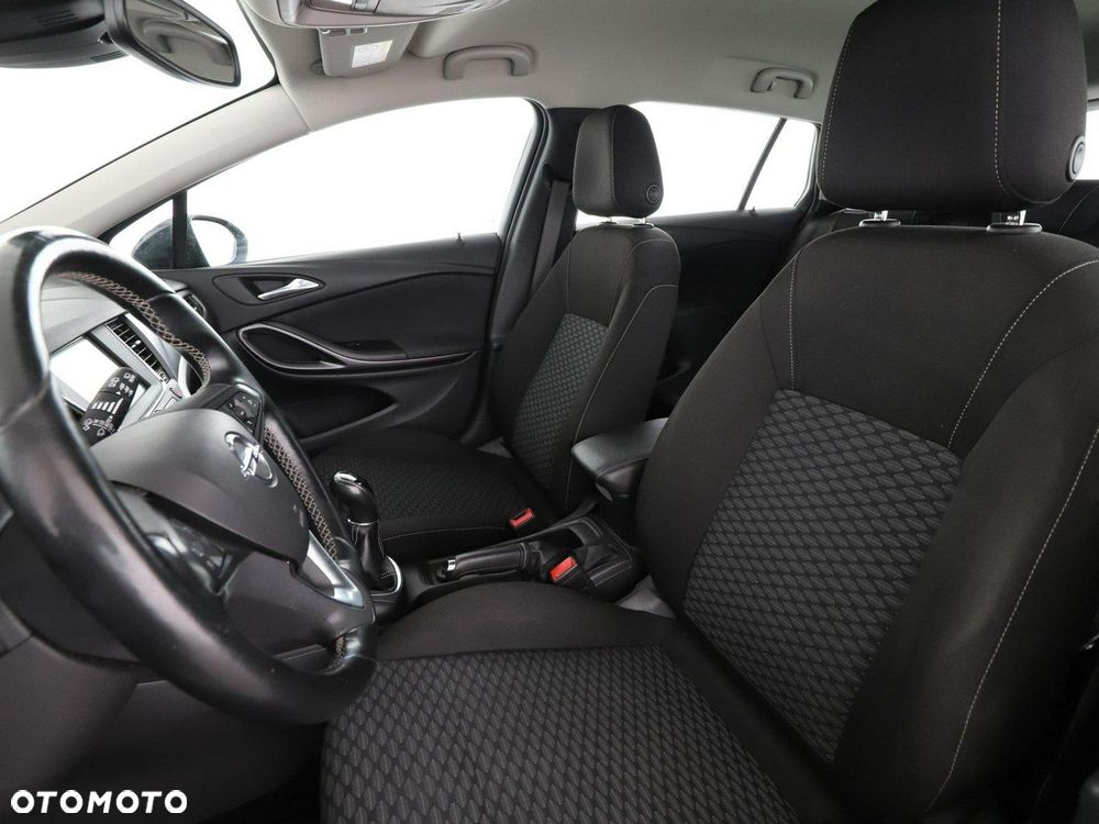 Opel Astra 1.4 T Elite S&S - 14