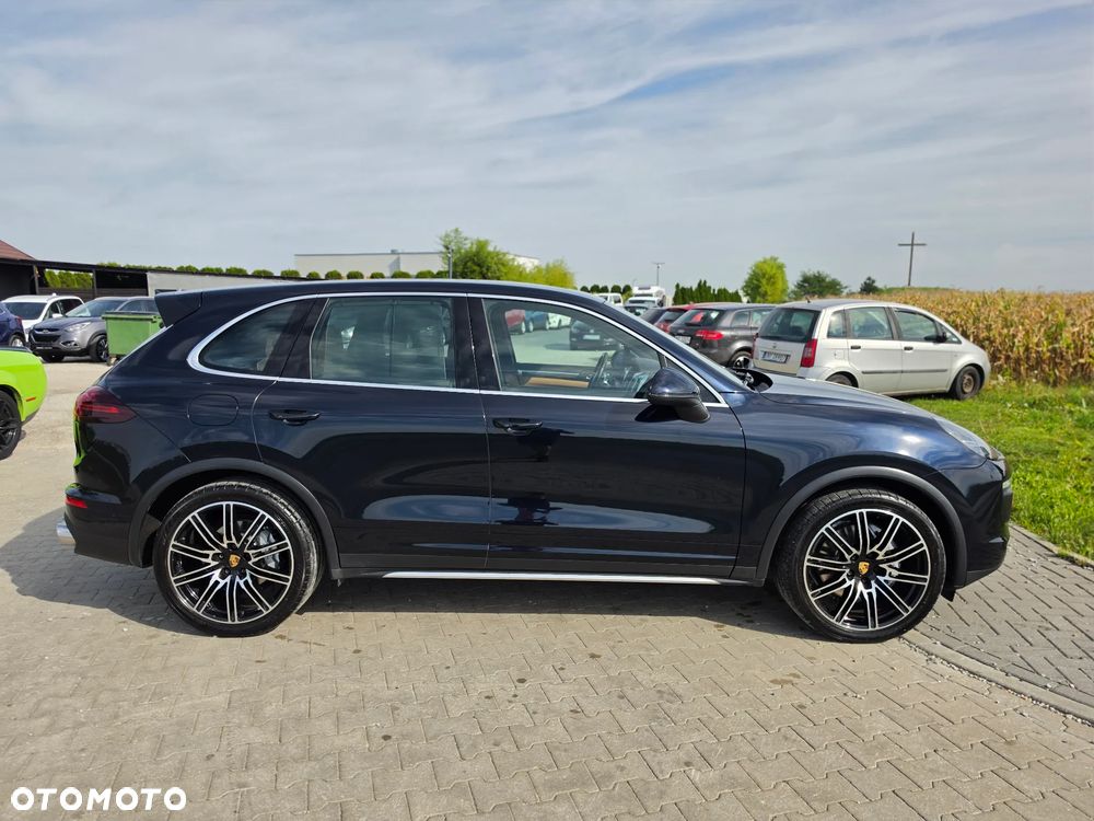 Porsche Cayenne S Platinum Edition - 8