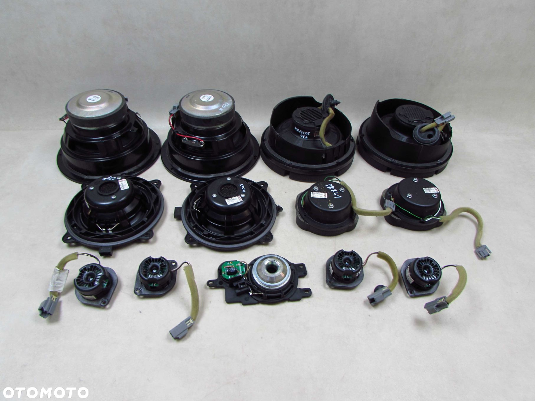 VOLVO C70 06-13 ZESTAW GLOSNIKOW DYNAUDIO 31252276 30773426 30797741 30679365 30679339 31252958 - 2