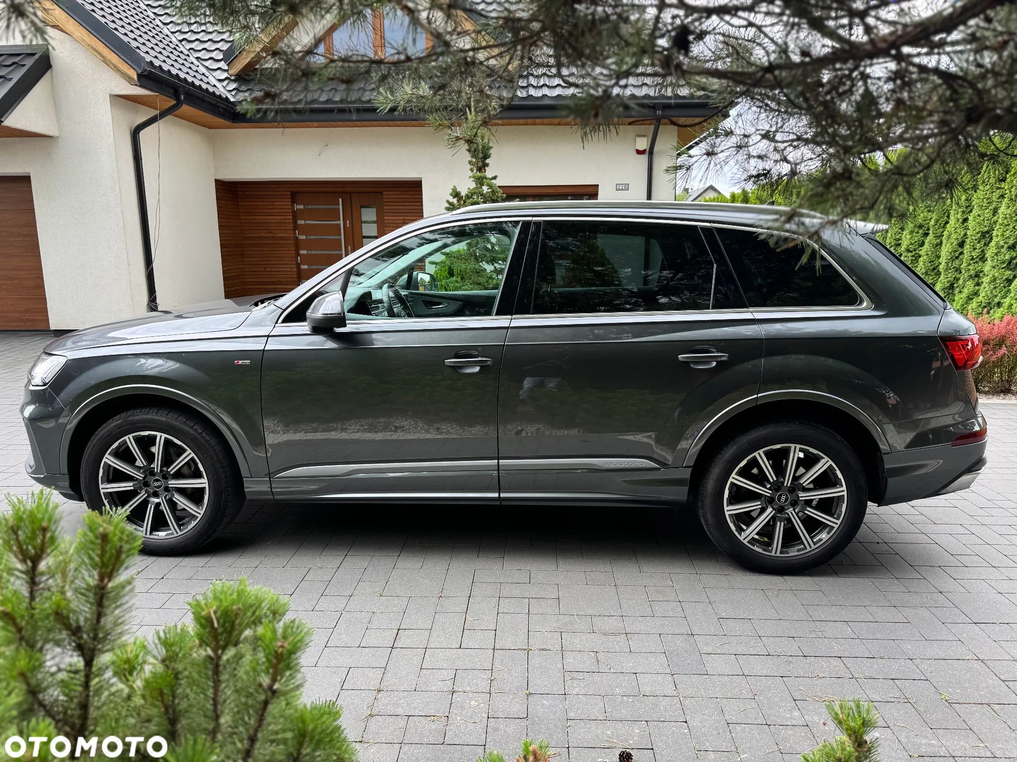 Audi Q7 - 1