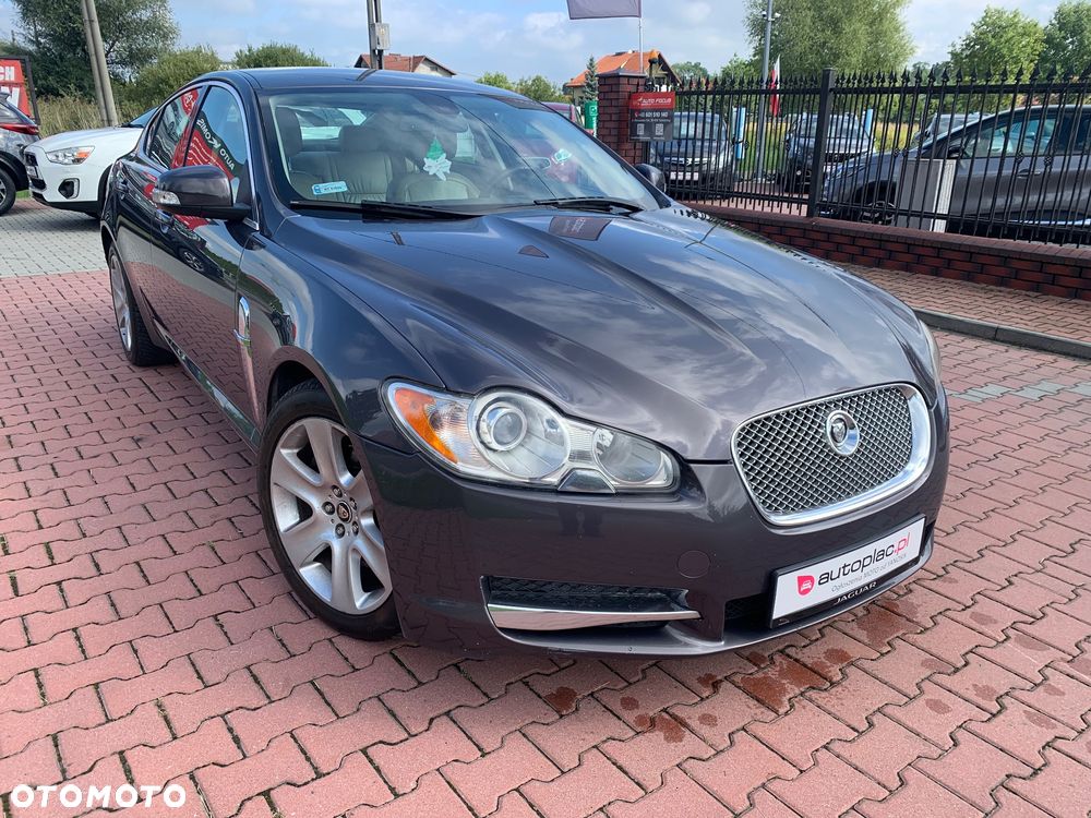 Jaguar XF 2.7 V6 Premium Luxury - 2