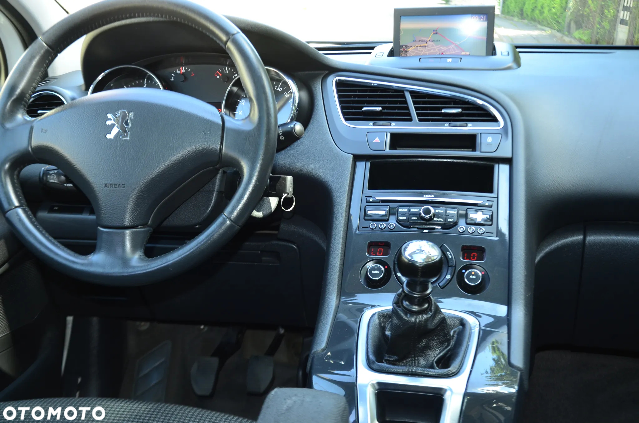 Peugeot 5008 2.0 HDi Allure - 23