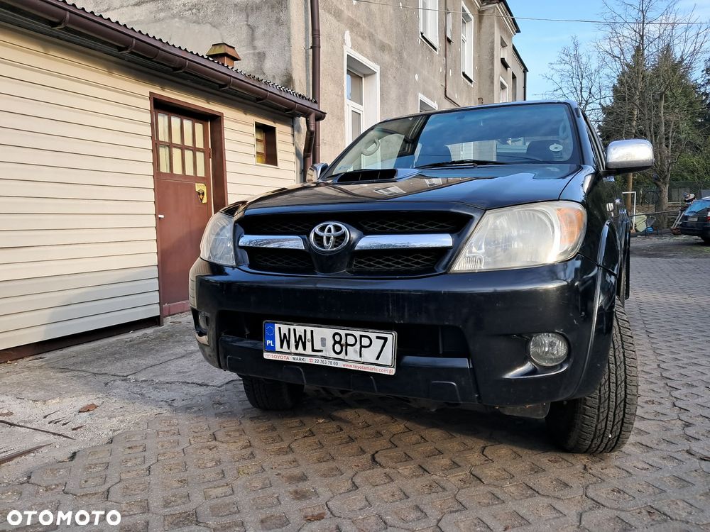 Toyota Hilux 2.5 D-4D SR5 - 2