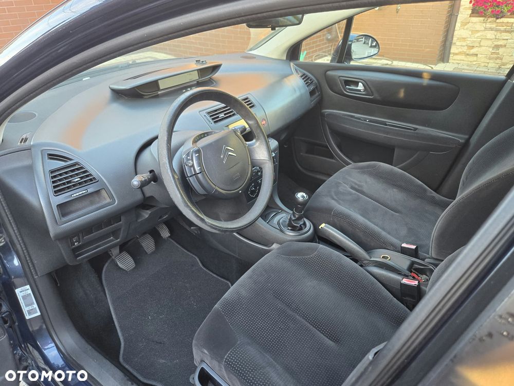 Citroën C4 1.4 16V SX - 6