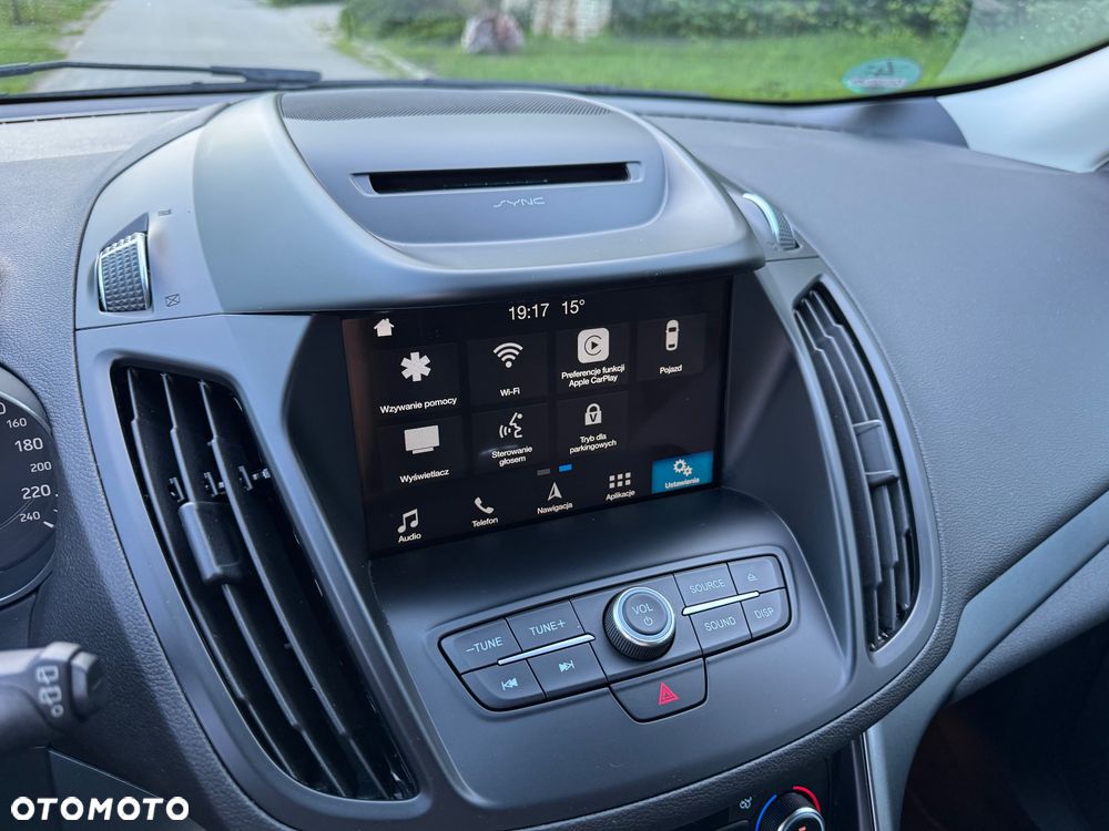 Ford Kuga 1.5 EcoBoost 2x4 Titanium - 31