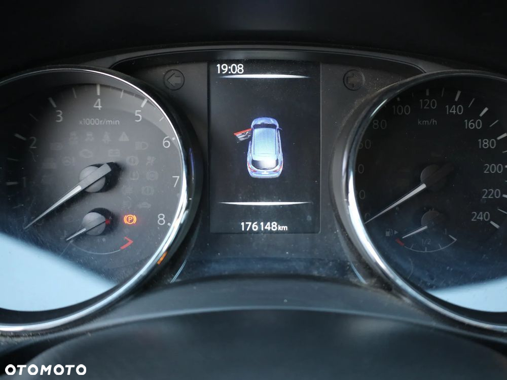 Nissan Qashqai 1.2 DIG-T Acenta EU6 - 13