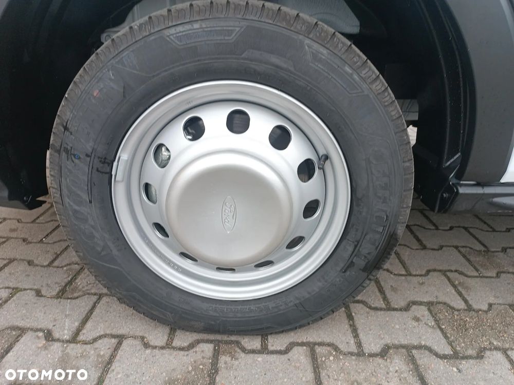 Ford Transit - 23