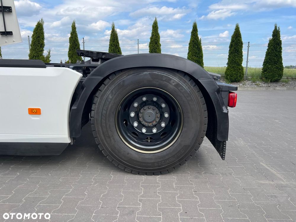 Renault T520/ HIGH CAB/ MODEL 2021/ ZABUDOWY/ KLIMA POSTOJOWA/ TOP STAN - 20
