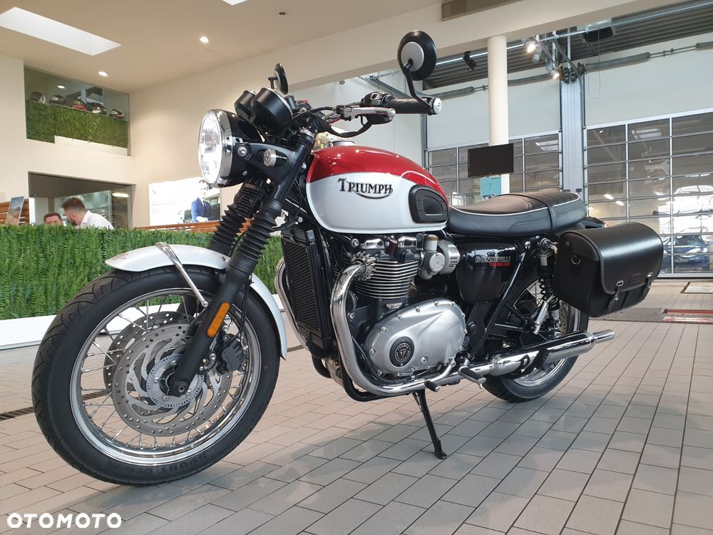 Triumph Bonneville - 7