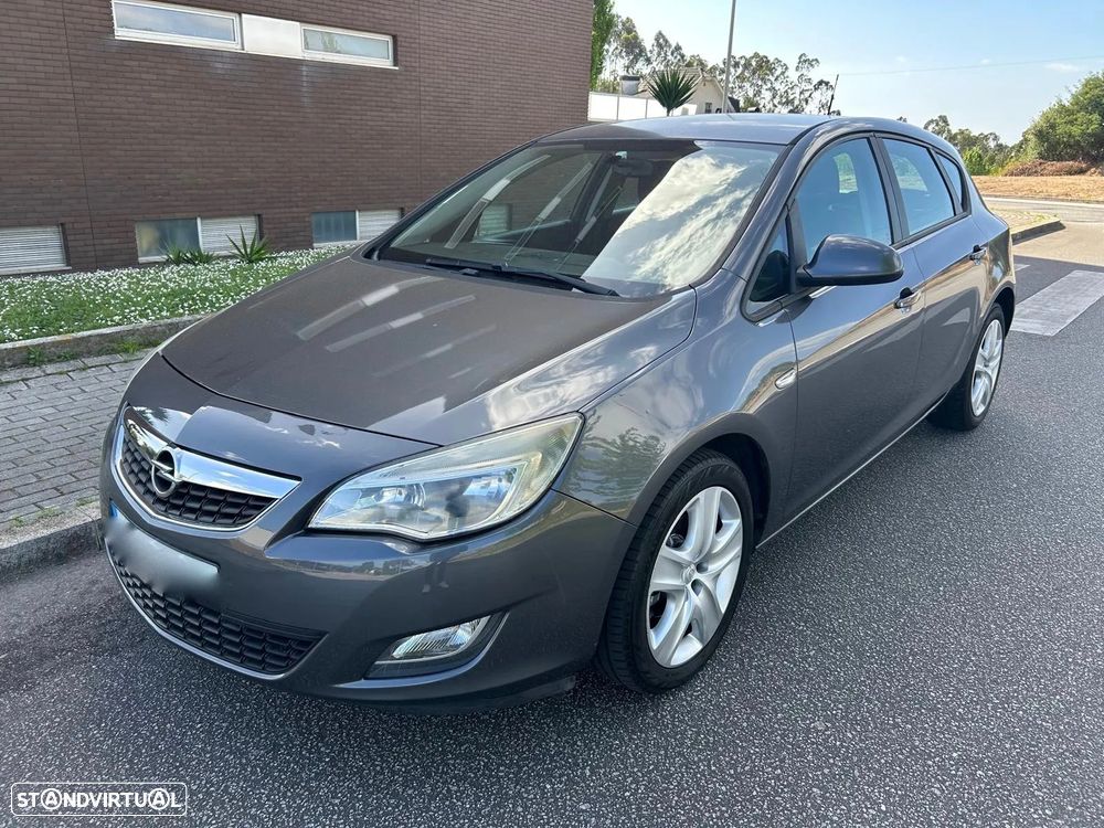 Opel Astra 1.3 CDTI Enjoy - 1