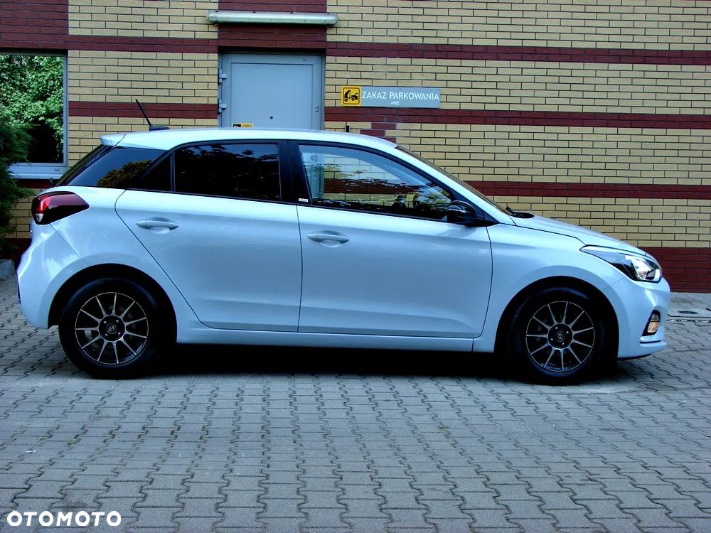Hyundai i20 blue 1.2 YES!+ - 14