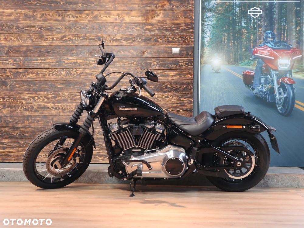 Harley-Davidson Softail Street Bob - 4