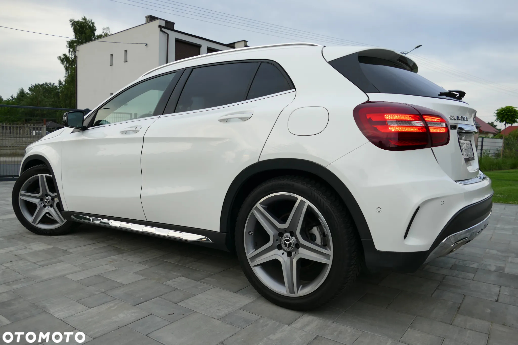 Mercedes-Benz GLA 200 AMG Line - 15