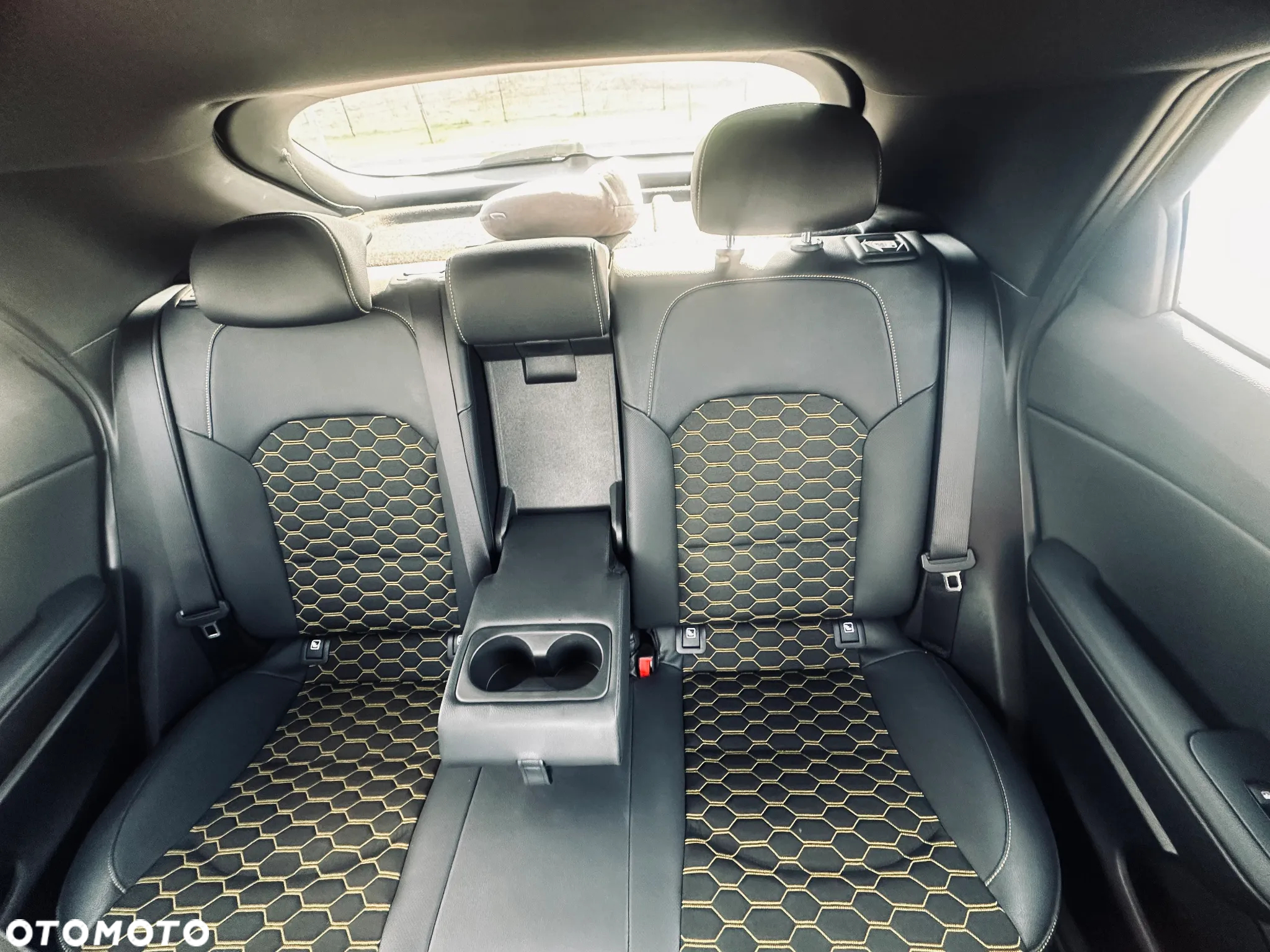Kia XCeed 1.6 T-GDI L Business Line DCT - 17