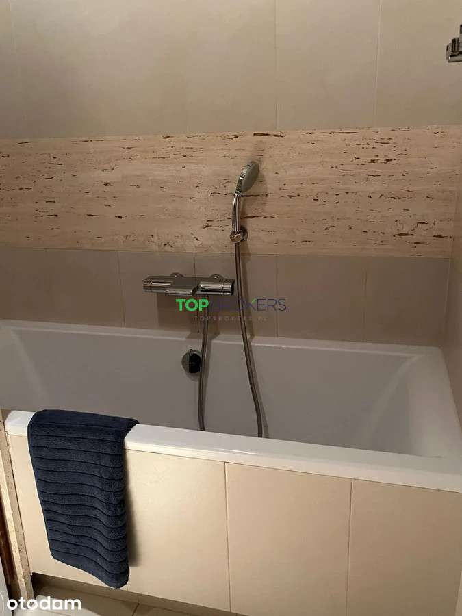 Komfortowe trzy pokoje w spokojnej okolicy, garaż