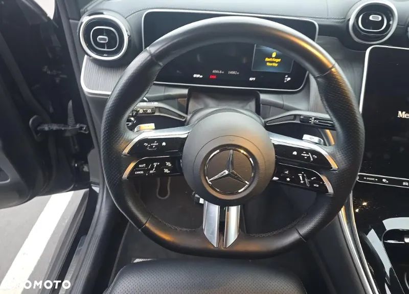 Mercedes-Benz GLC 300 4Matic 9G-TRONIC AMG Line - 8