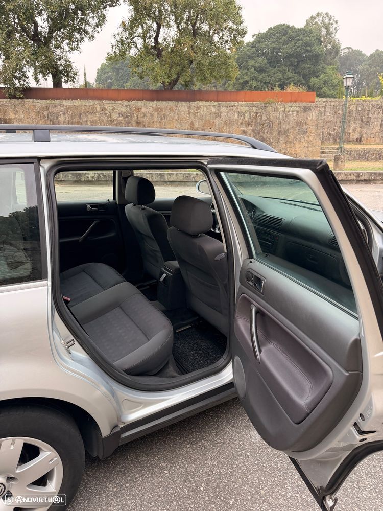 VW Passat Variant 1.9 TDi Trendline - 13