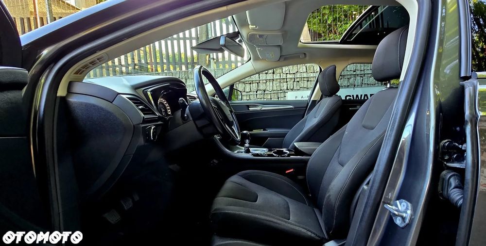 Ford Mondeo 2.0 TDCi Titanium - 17