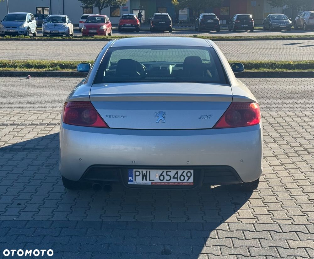 Peugeot 407 2008 photo 4