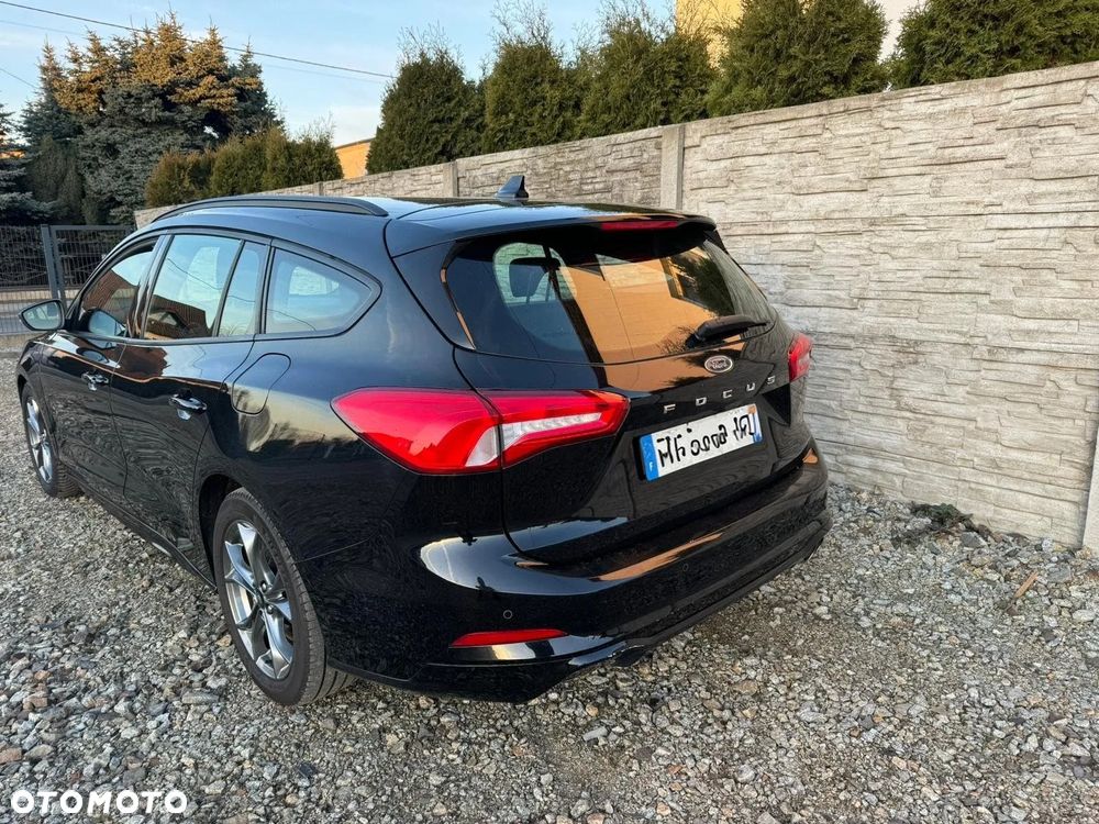 Ford Focus 1.5 EcoBlue Start-Stopp-System ST-LINE - 12