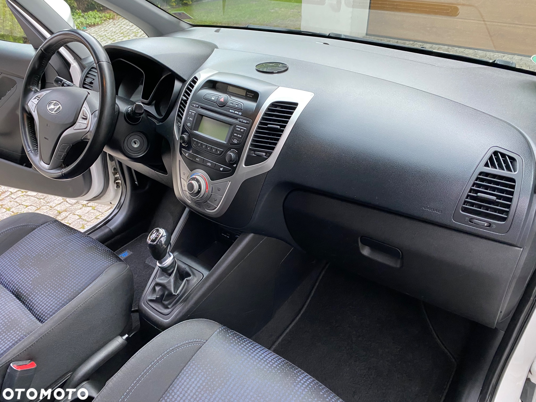 Hyundai ix20 1.4 Premium - 25