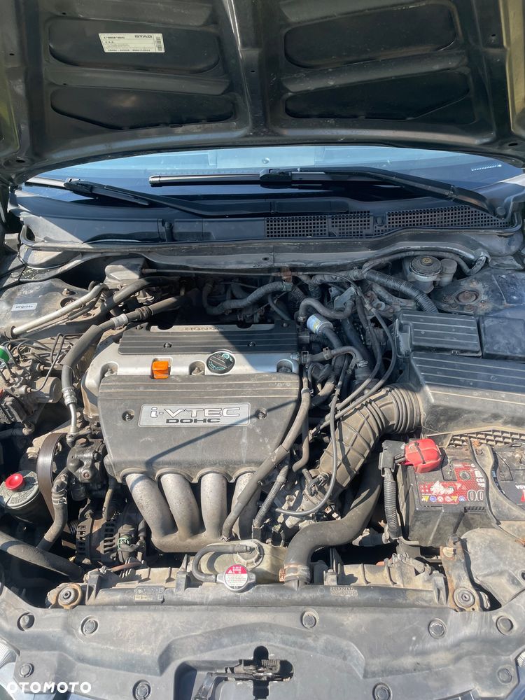 Honda Accord 2.0 Executive - 11