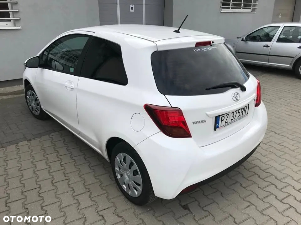 Toyota Yaris 1.33 Dynamic - 3