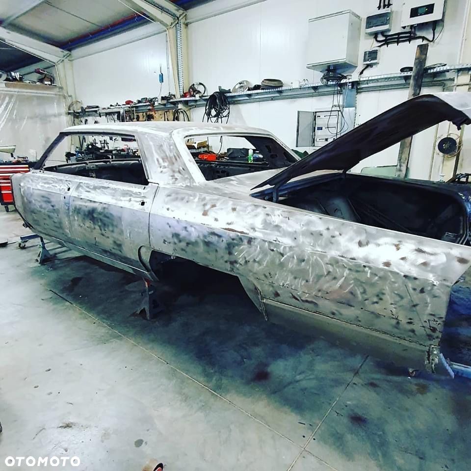 Cadillac Deville - 6