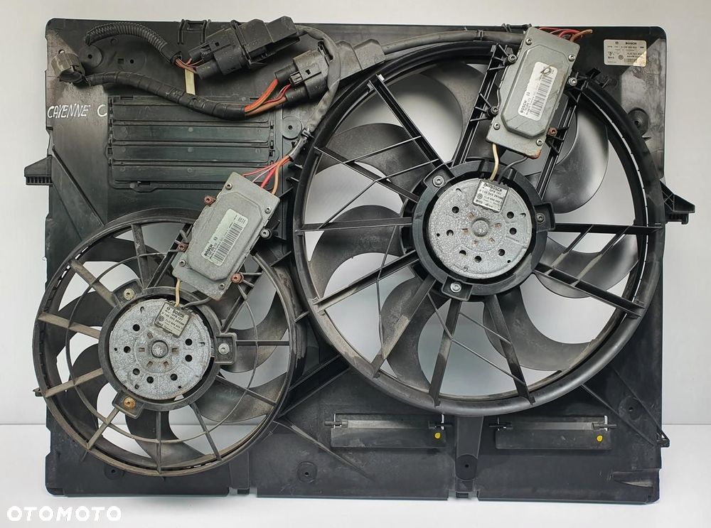 WENTYLATOR CHŁODNICY PORSCHE CAYENNE 4.5 V8 7L0959455C 7L0121203F - 1