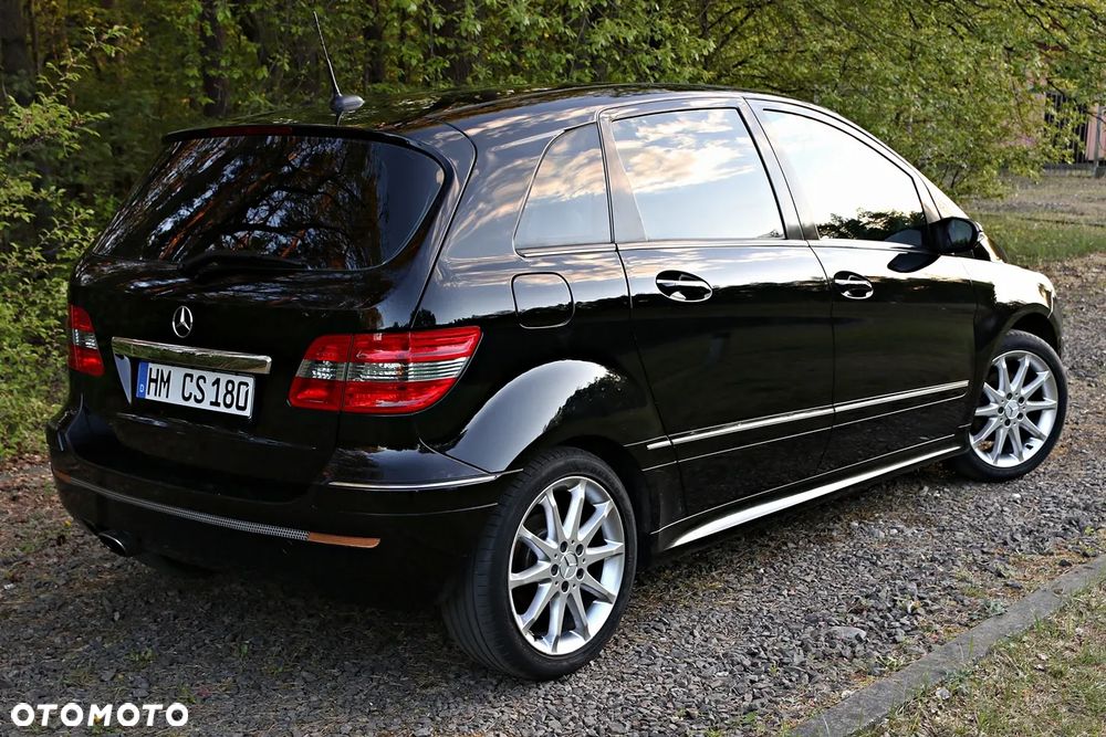 Mercedes-Benz Klasa B 200 Special Edition - 21