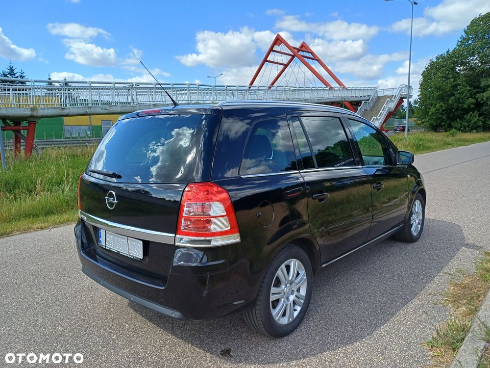 Opel Zafira - 2