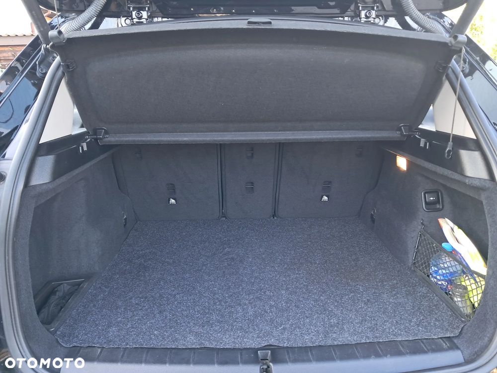 BMW X1 sDrive18i - 12