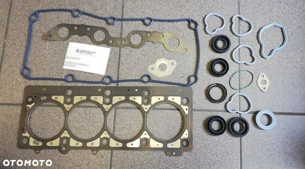 Chrysler Cirrus uszczelka pokrywy cylindra nowa - 1