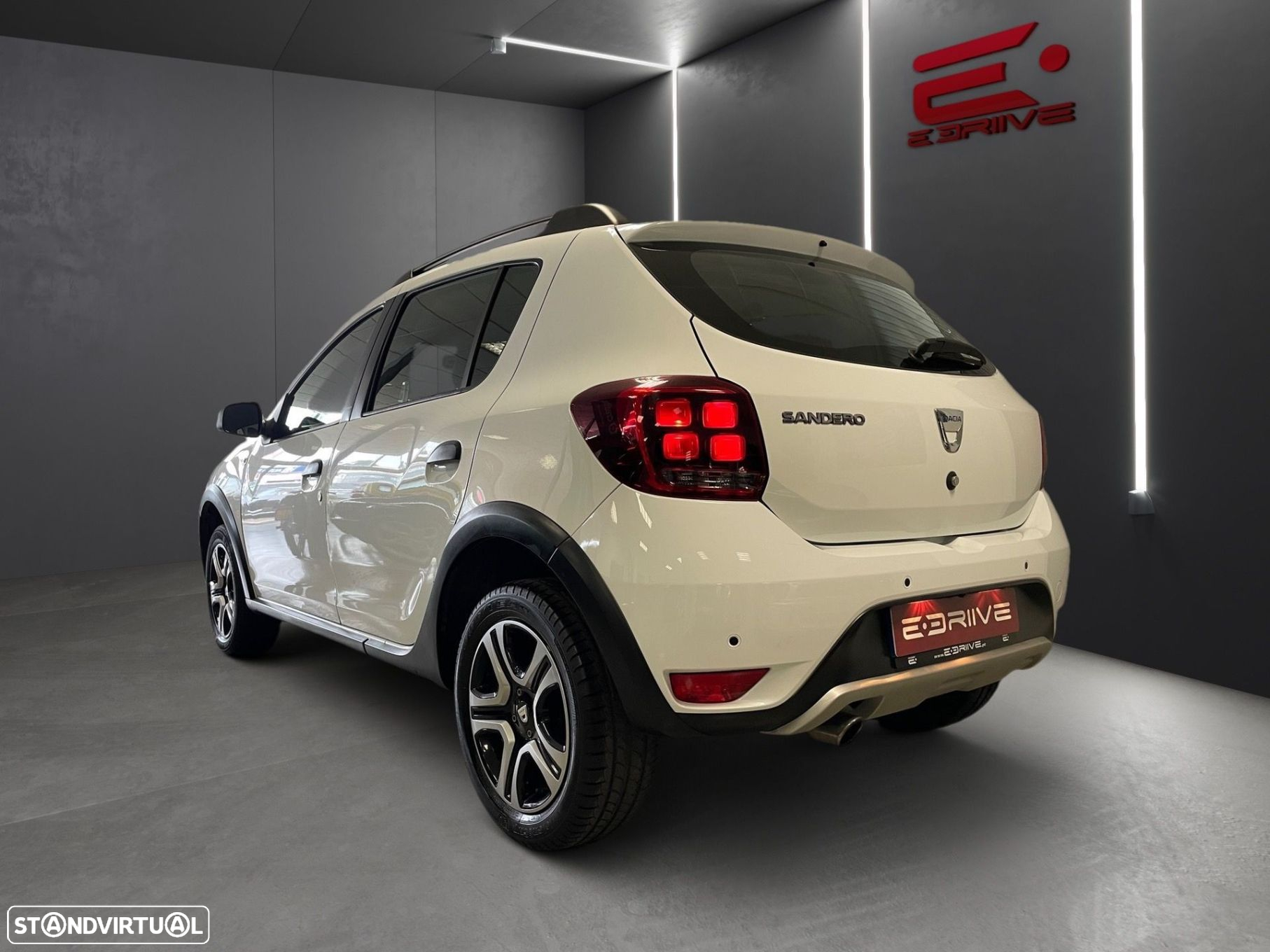Dacia Sandero 0.9 TCe Stepway - 4