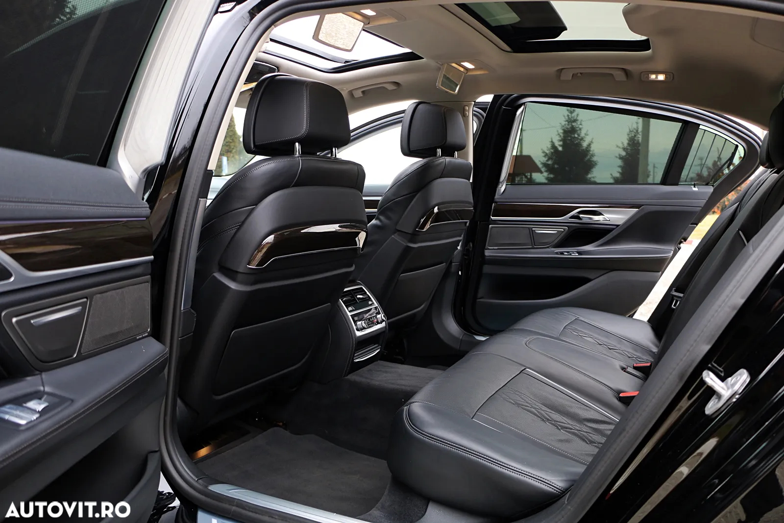 BMW Seria 7 740Li xDrive - 17