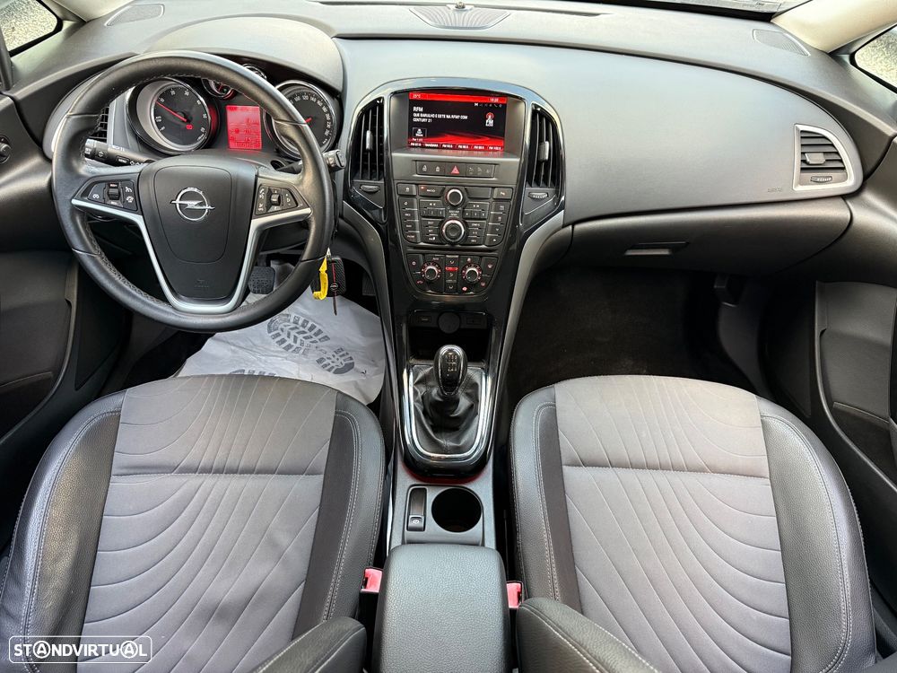 Opel Astra Sports Tourer - 9