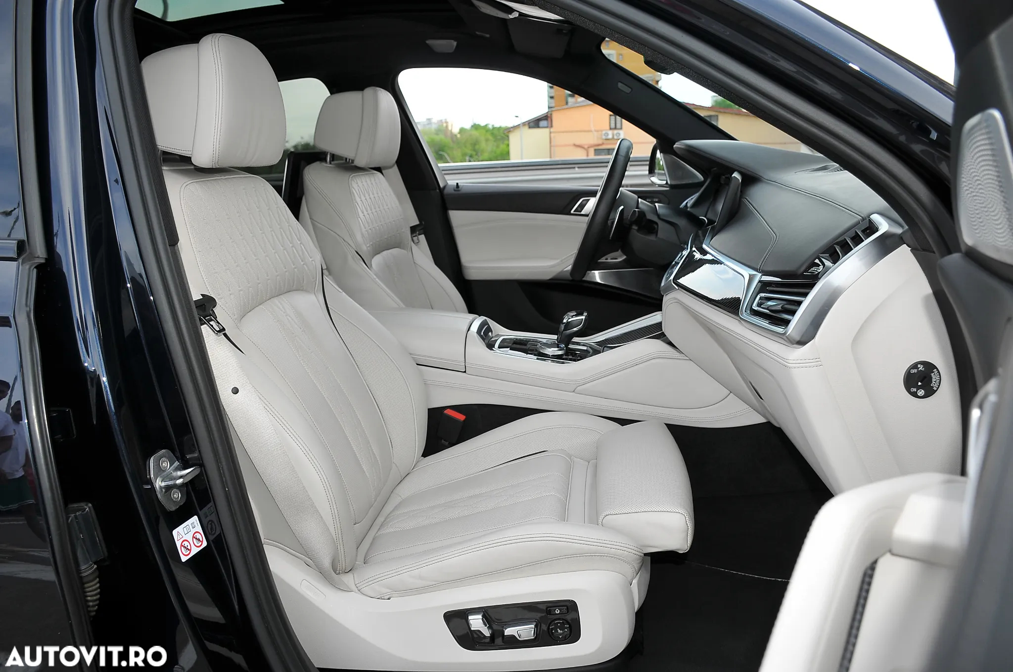 BMW X6 M M50i - 13