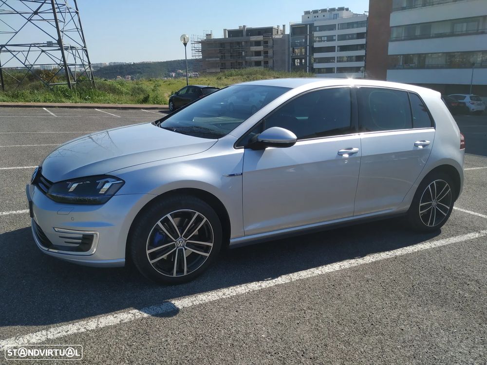 VW Golf 1.4 GTE Plug-In-Hybrid DSG - 1