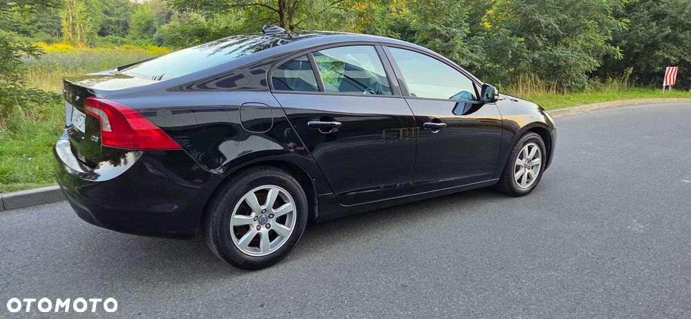 Volvo S60 D3 Momentum - 1