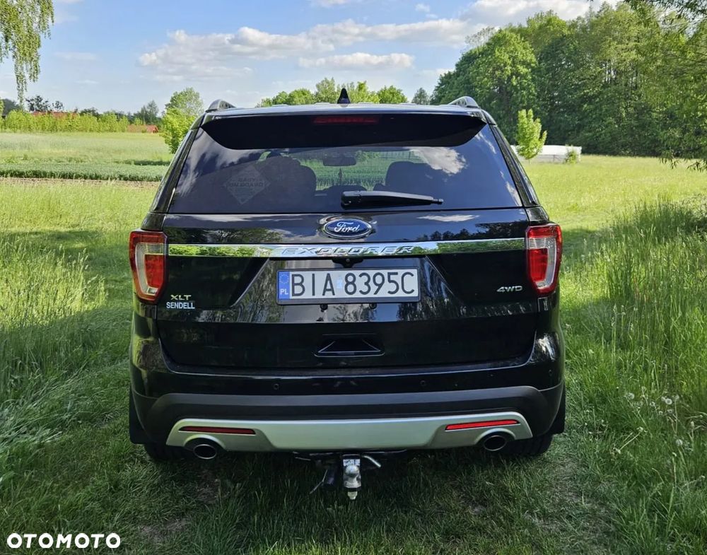 Ford Explorer - 12