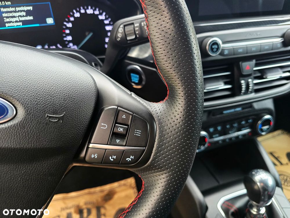 Ford Focus 1.5 EcoBoost ST-Line - 13