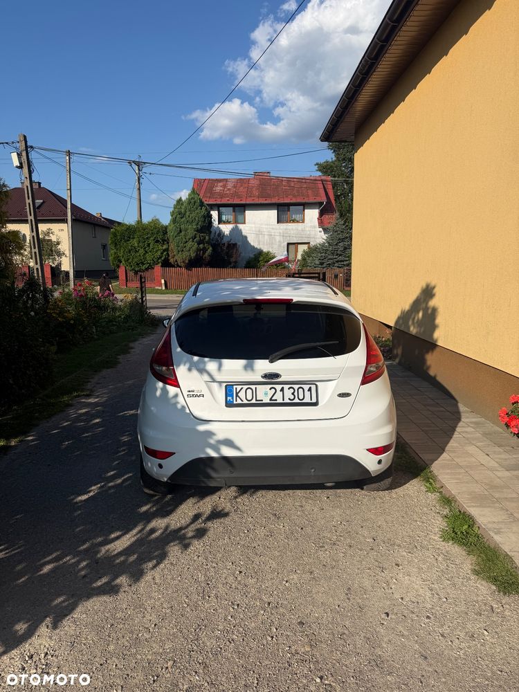 Ford Fiesta 1.6 TDCi Ghia - 2