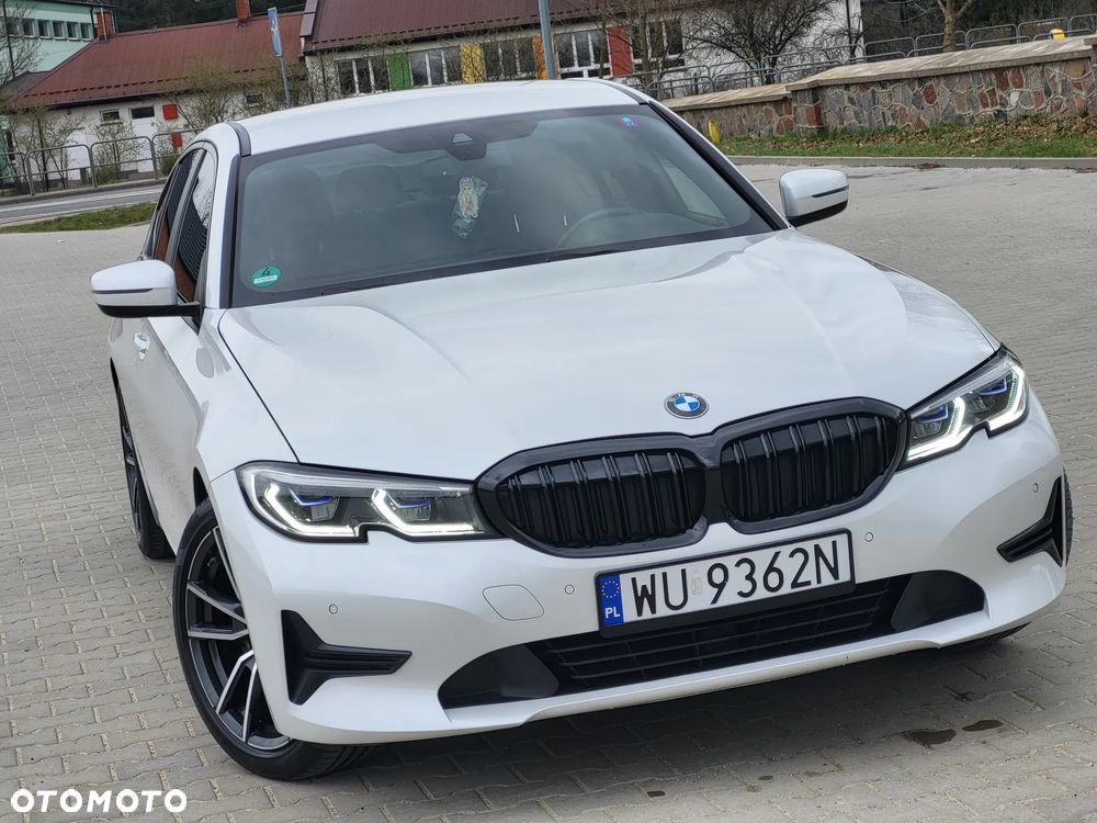 BMW Seria 3 318d Sport Line - 2