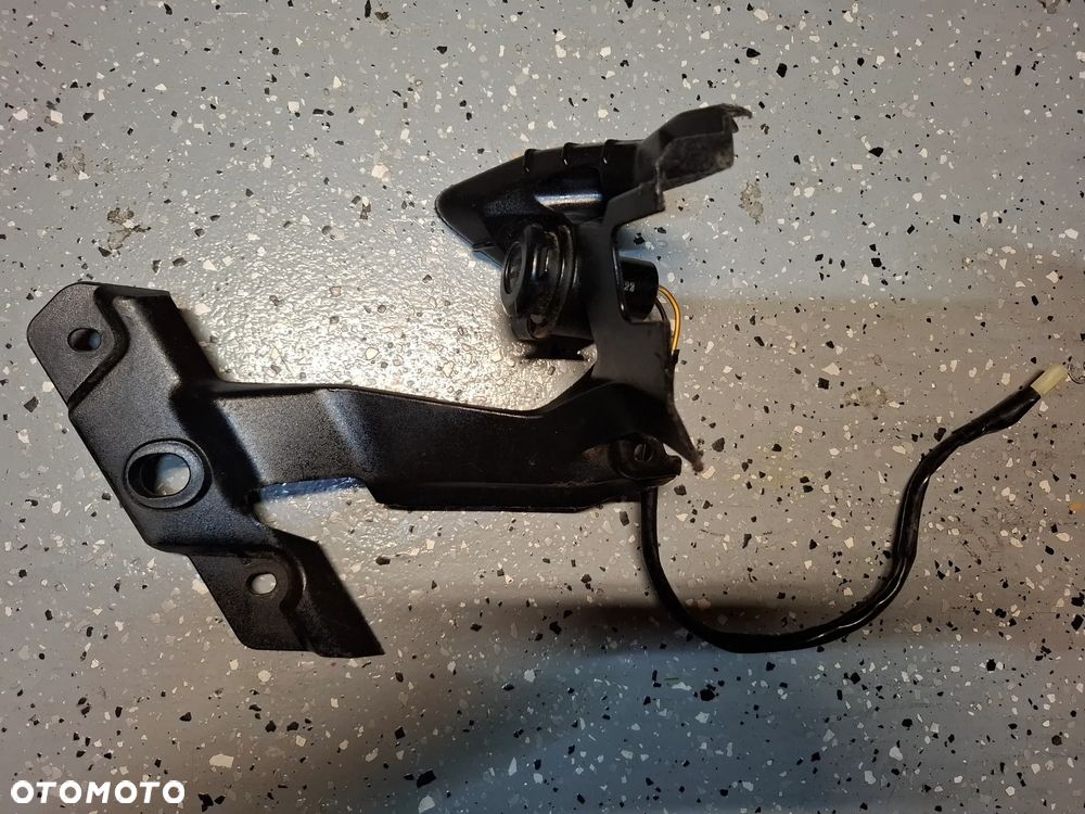 Yamaha MT10 wypełnienie stelaż owiewka - 1