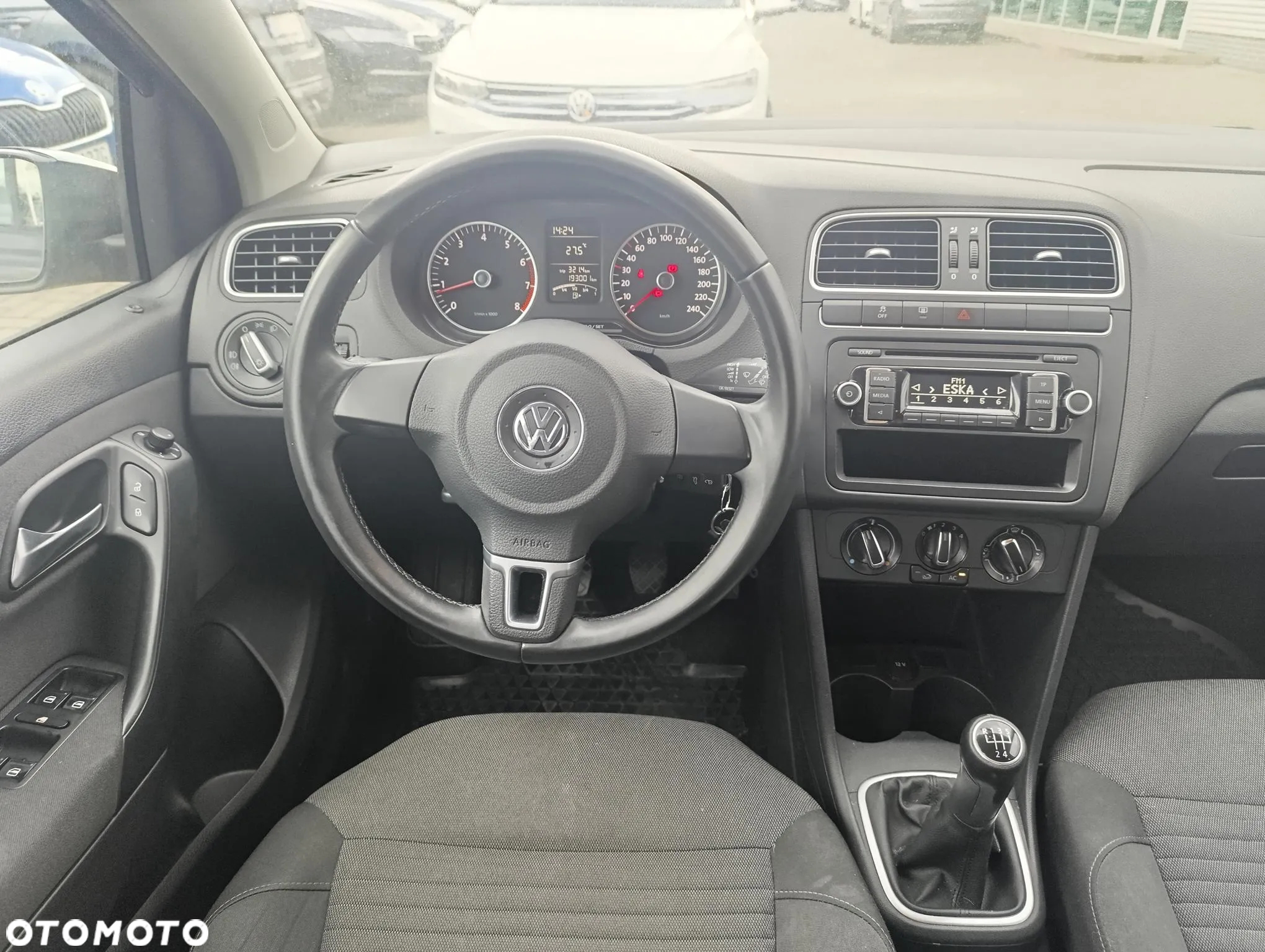 Volkswagen Polo 1.4 16V Comfortline - 9